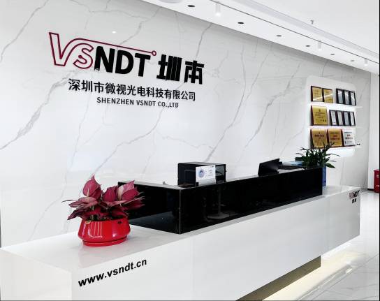 VSNDT industrial endoscope inspecting extreme high-temperature high-pressure equipment interior